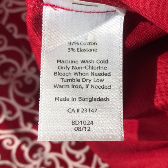 Talbots Red Scroll Button Down Shirt size 6P - Picture 11 of 11